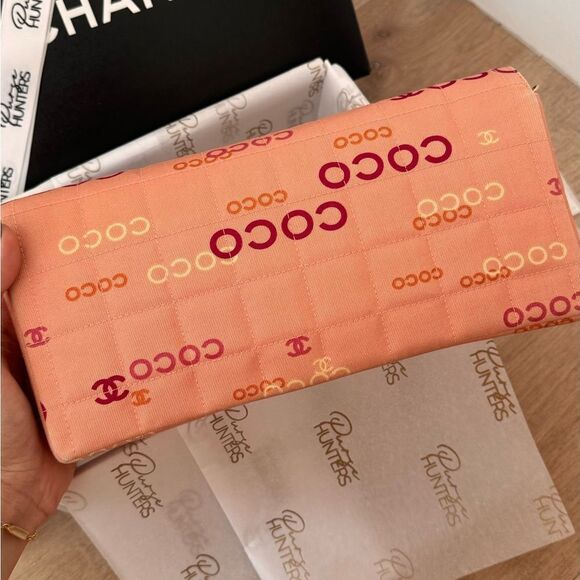 100% Authentic CHANEL Pink Canvas COCO East West Choco Bar Shoulder Bag - Picture 6 of 12